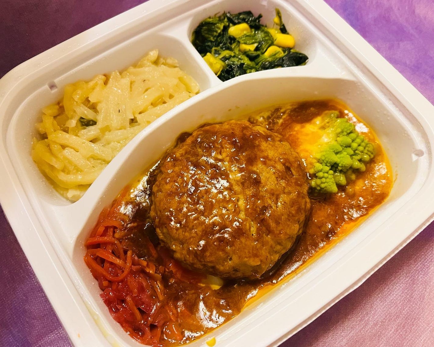 chiekotan on LIPS 「多忙なときでも栄養バランス◎のお弁当が楽しめるライフミール✨..」(1枚目)