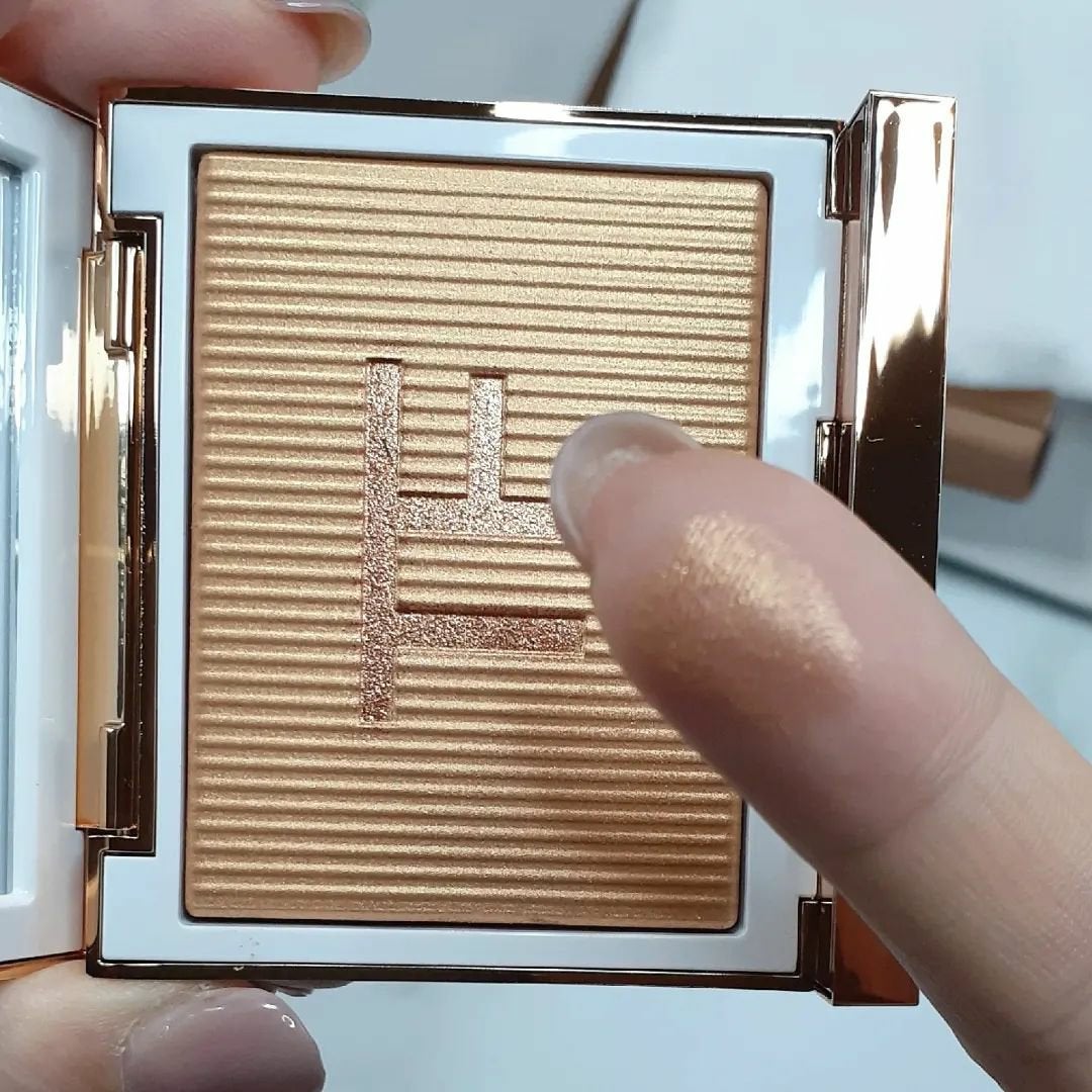 ソレイユ ドゥ フ ハイライター/TOM FORD BEAUTY/パウダーハイライトを使ったクチコミ(5枚目)