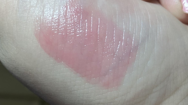 リップアーマーⅩ X05 ハートキャッチャー/KiSS/口紅を使ったクチコミ（2枚目）