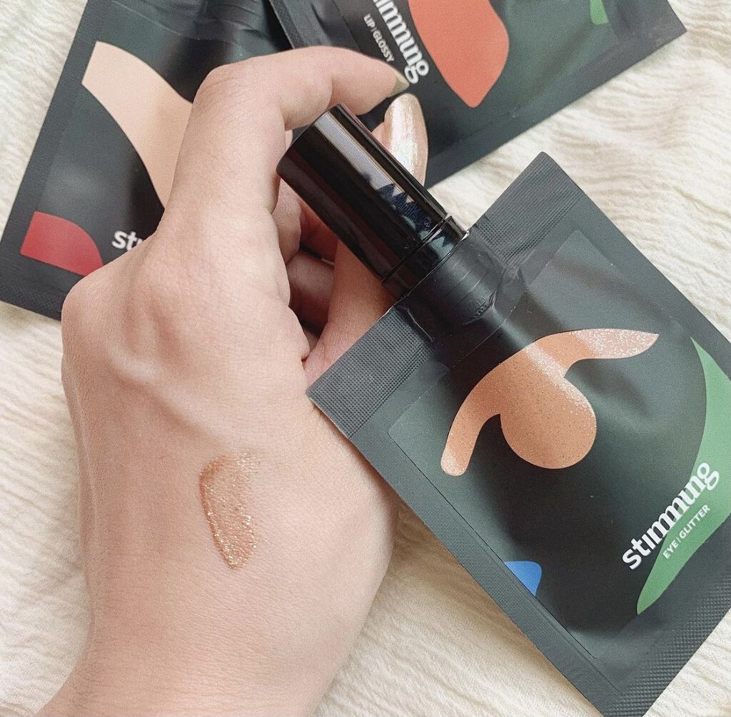 リキッド アイ グリッター/stimmung/グリッターを使ったクチコミ（3枚目）