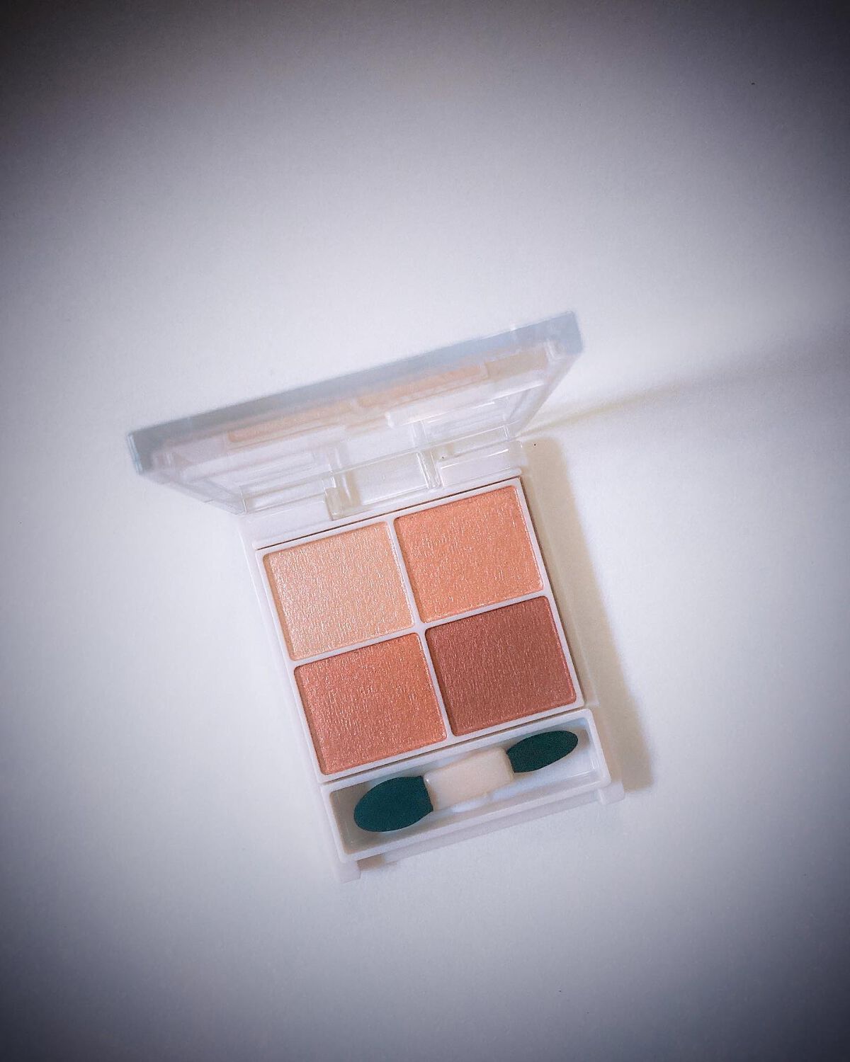 ひなた on LIPS 「甘めの赤みピンクが可愛すぎる𓂃🎀𓈒𓏸新作アイシャドウキャンメイ..」(2枚目)