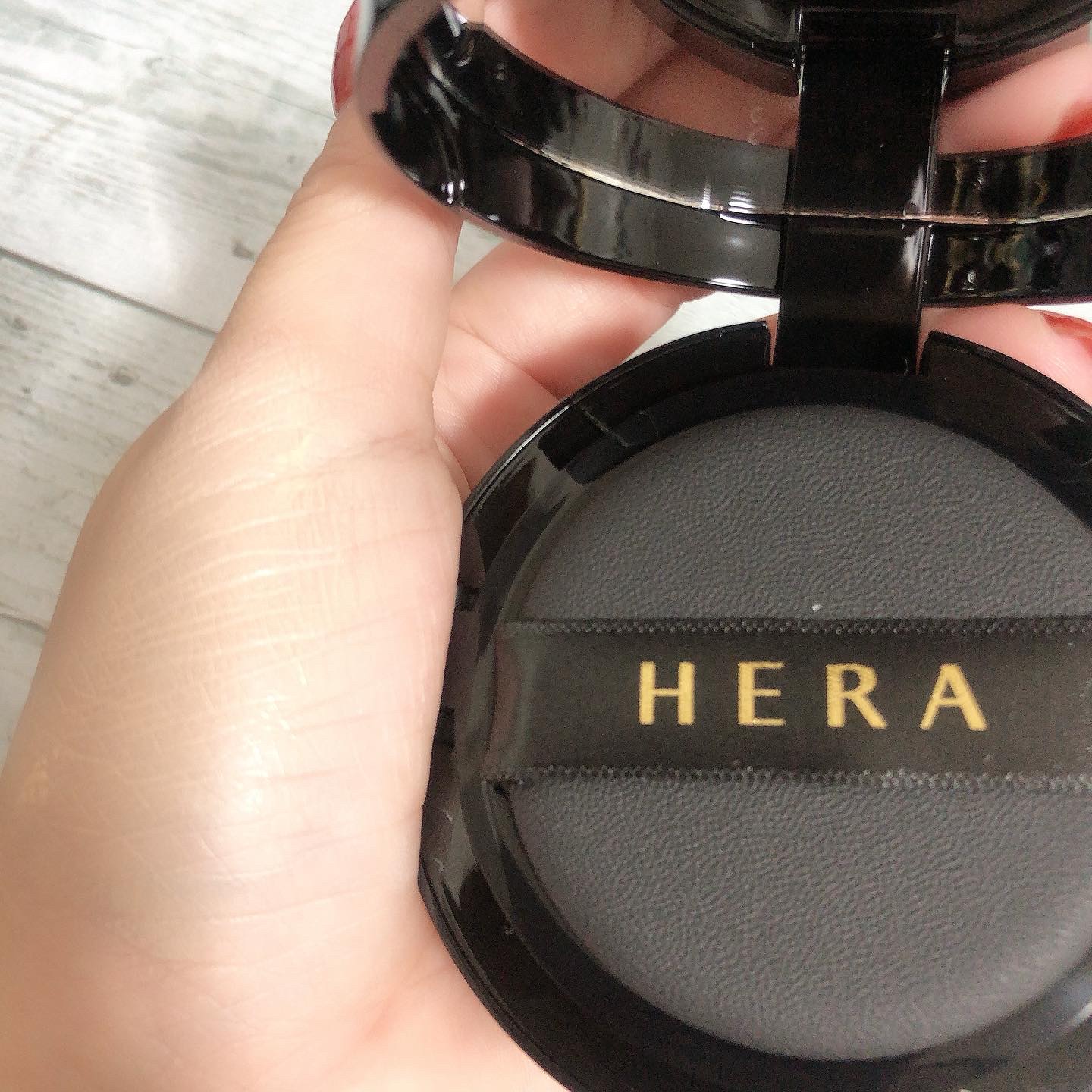 ブラック クッション/HERA/クッションファンデーションを使ったクチコミ（3枚目）