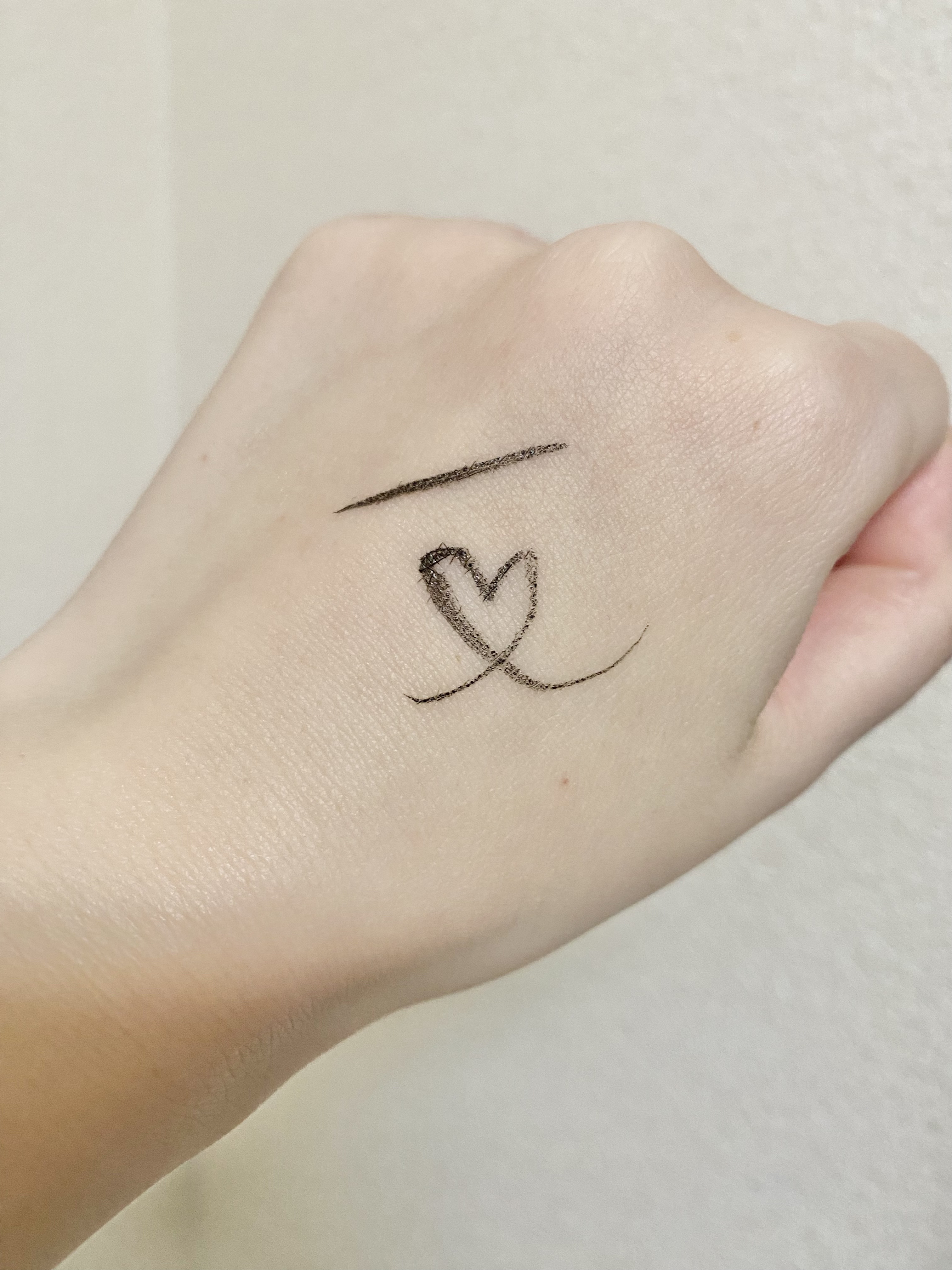 PRETTY EYES/xixi/リキッドアイライナーを使ったクチコミ（3枚目）