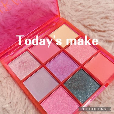 UR GLAM　BLOOMING EYE COLOR PALETTE/U R GLAM/パウダーアイシャドウを使ったクチコミ（1枚目）