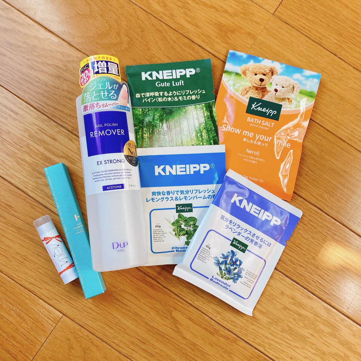 オーガニックスイーツリップ 05 サンシャインオレンジ/アクア・アクア/リップケアを使ったクチコミ（1枚目）