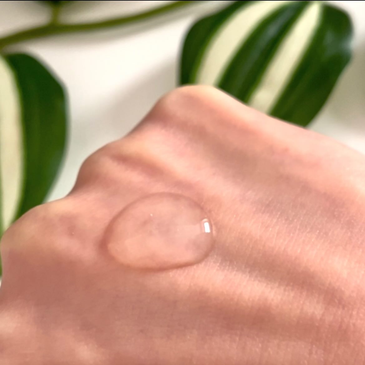 乾燥さん　薬用しっとり化粧液【医薬部外品】/乾燥さん/オールインワン化粧品を使ったクチコミ（2枚目）