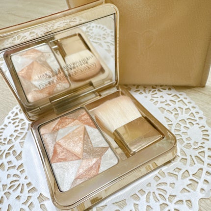 ル・レオスールデクラ /クレ・ド・ポー ボーテ/パウダーハイライトを使ったクチコミ(4枚目)