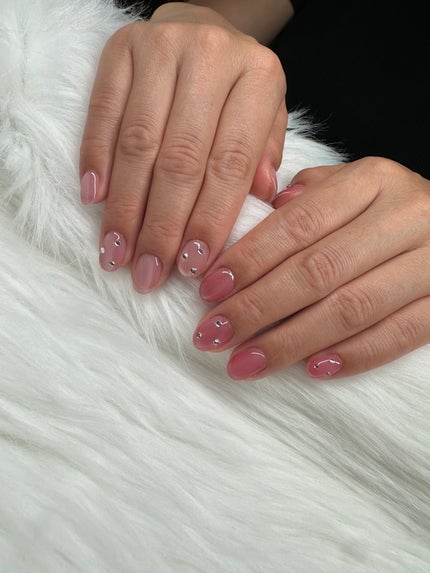 ちゃーん♡ on LIPS 「#ジェルネイルデザイン#ジェルネイル#ピンクネイル#enoi#..」(5枚目)