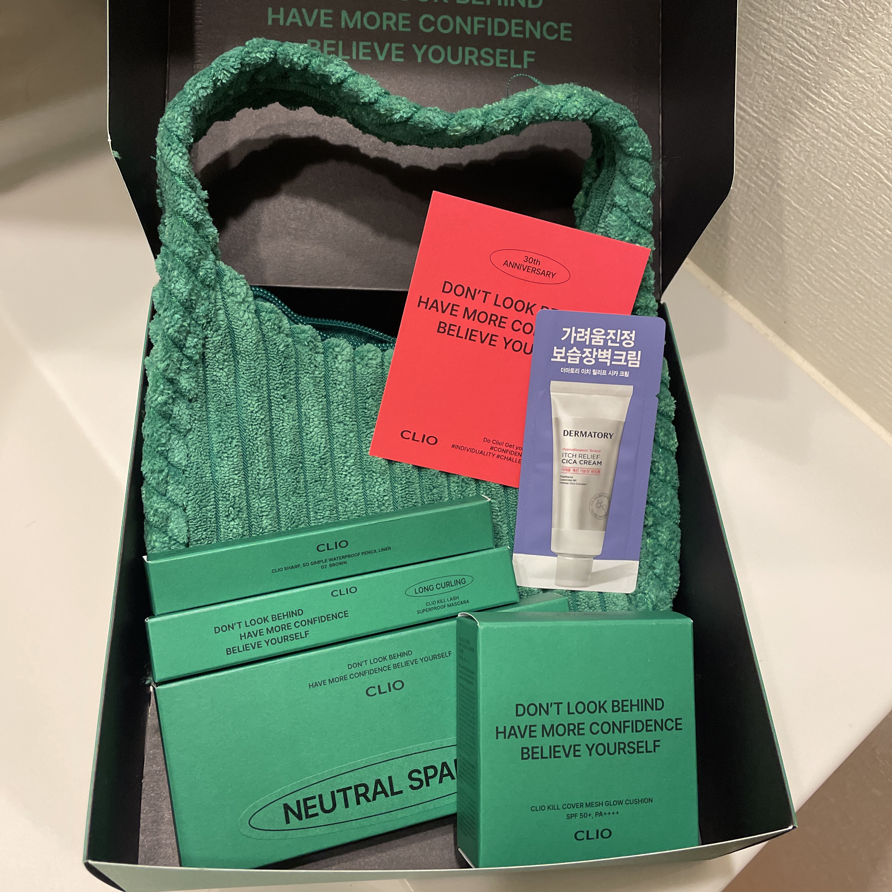 キル カバー メッシュ グロウ クッション/CLIO/クッションファンデーションを使ったクチコミ（1枚目）