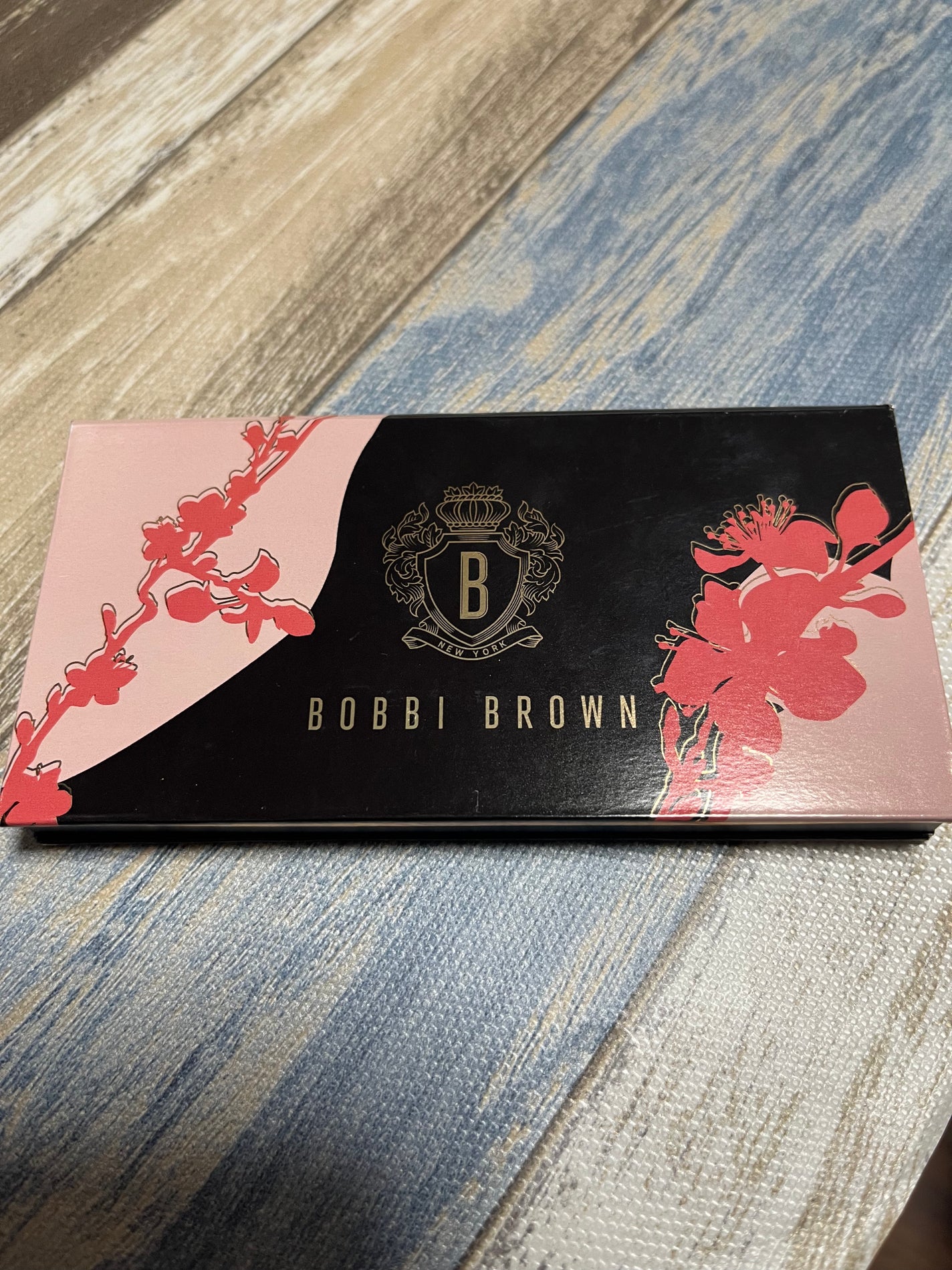 有香 on LIPS 「ペタル ウォッシュ アイシャドウ パレットローズ感がある色味で..」(3枚目)