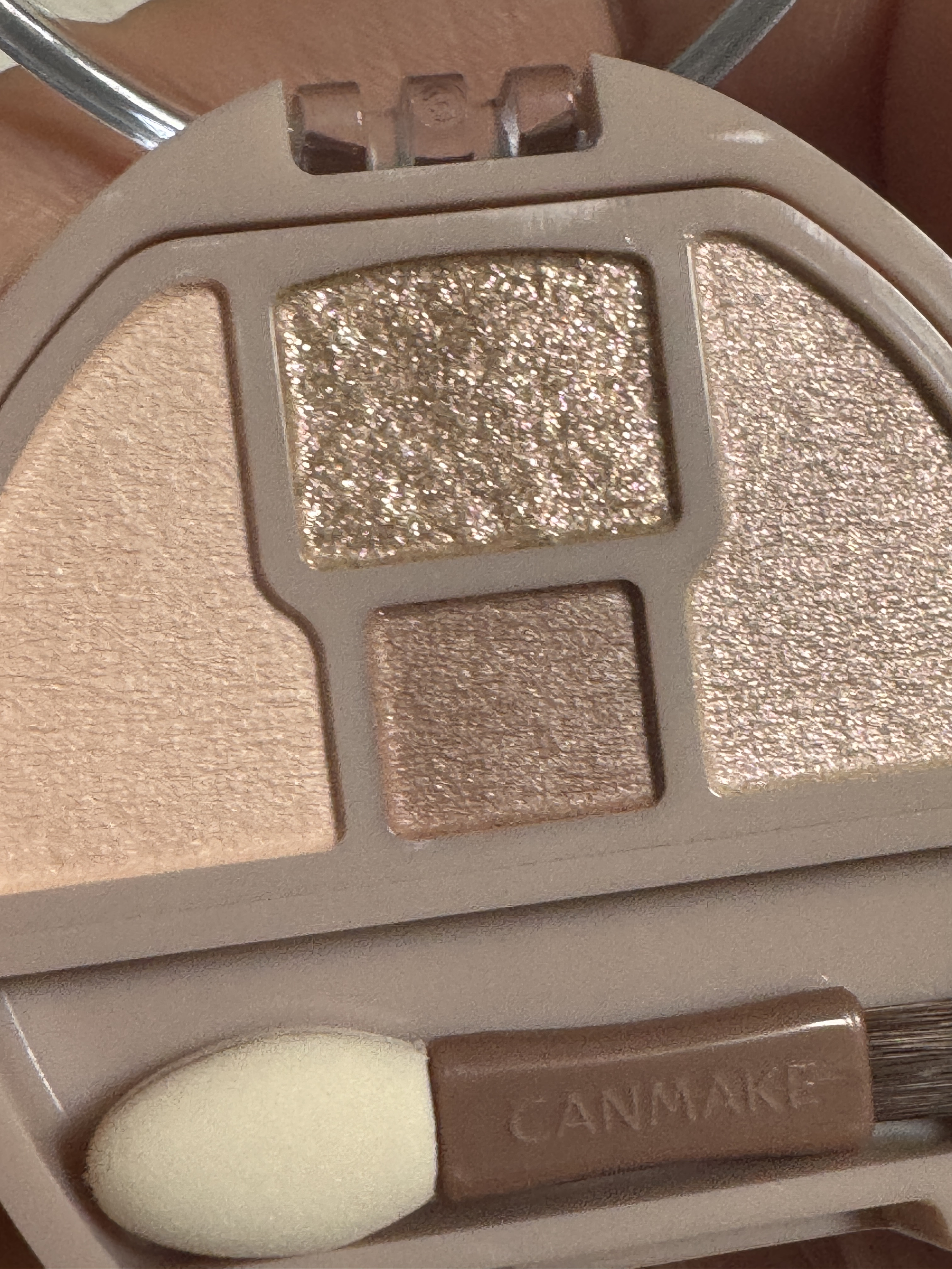 プランぷくコーデアイズ/キャンメイク/パウダーアイシャドウを使ったクチコミ（3枚目）