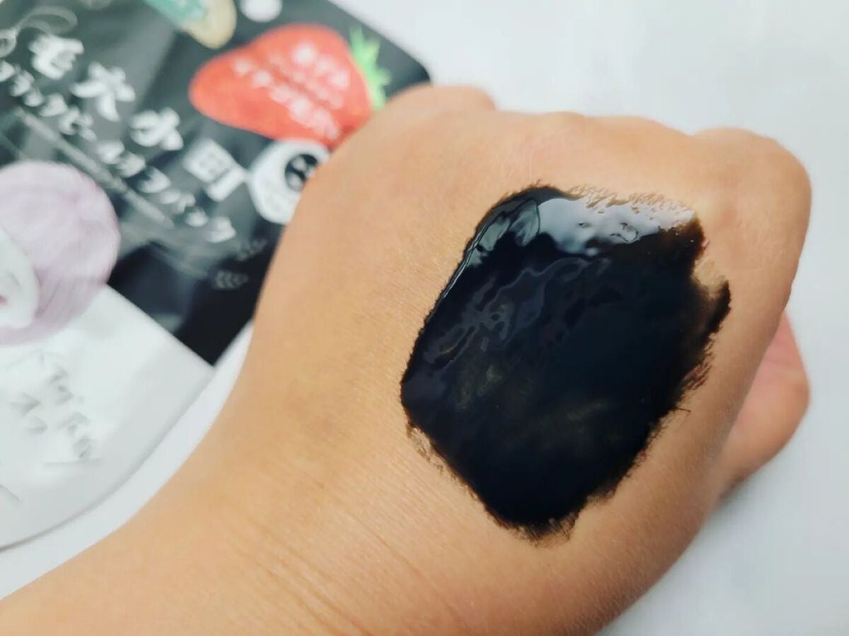 毛穴小町 ブラックピールオフパック/クリアターン/ピーリングを使ったクチコミ(4枚目)