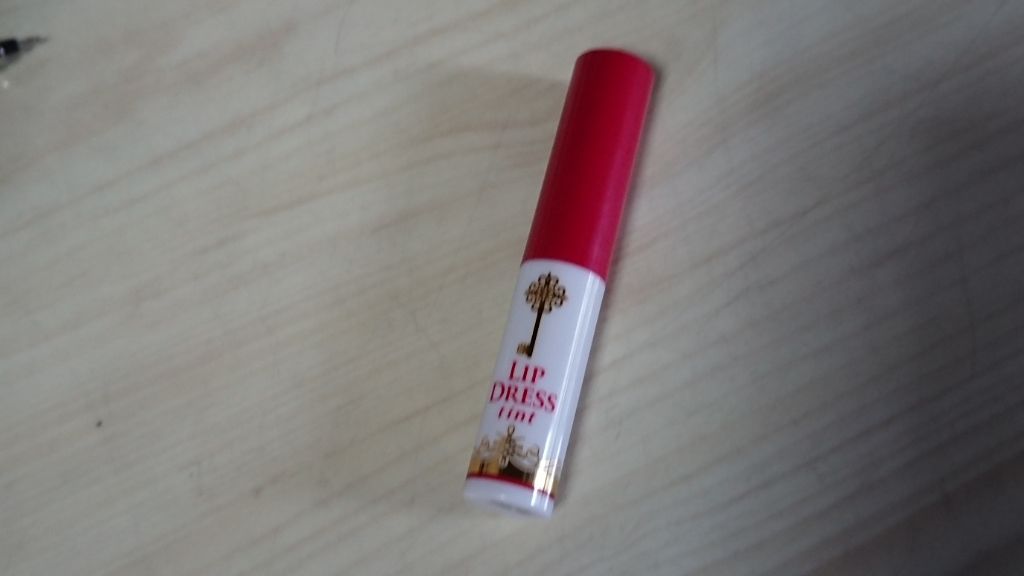 fabulous_perfume_n7a on LIPS 「こんにちは~今回は最近私が使っているおすすめのリップを紹介しま..」(1枚目)