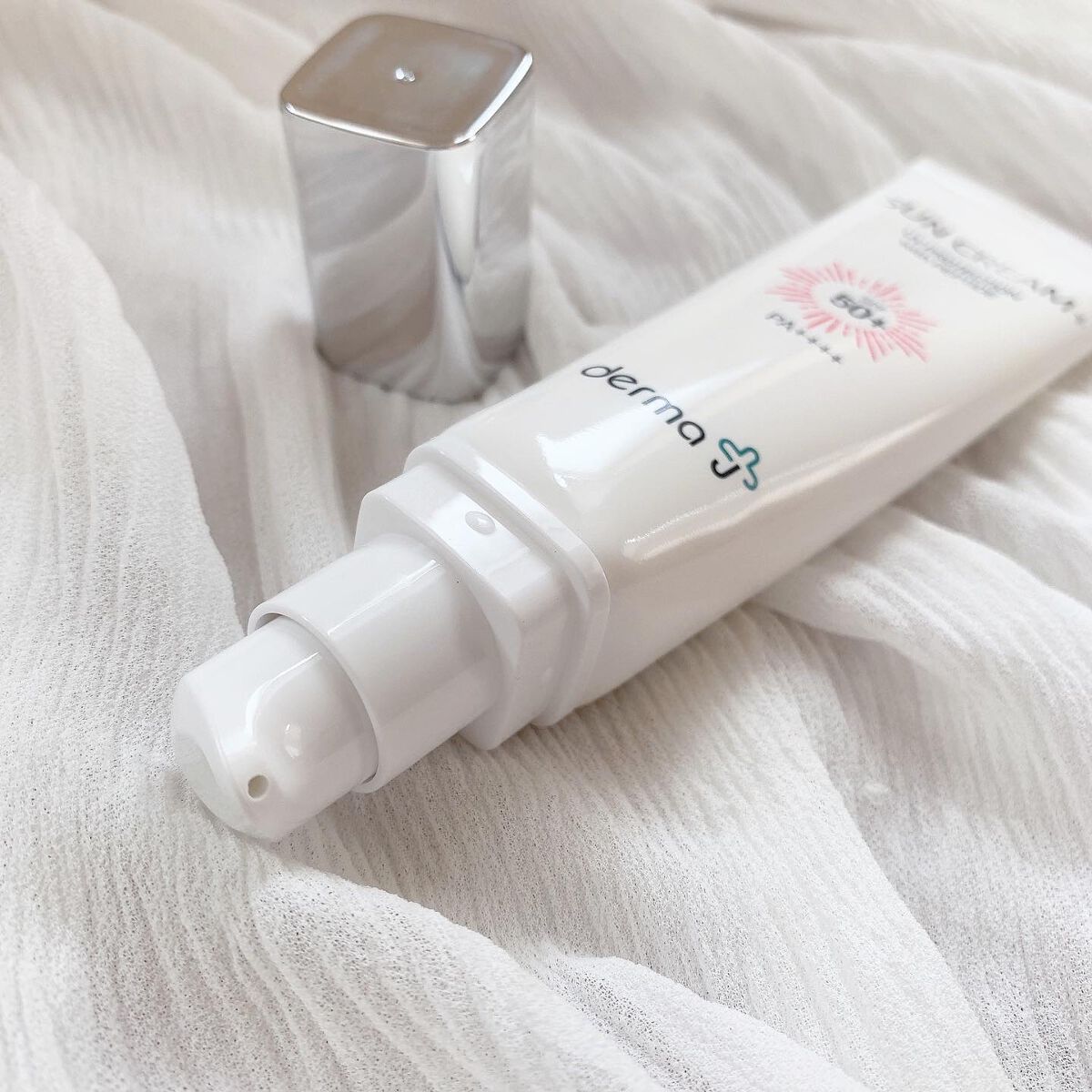 サンクリーム+/ DermaJ/日焼け止めクリームを使ったクチコミ(3枚目)