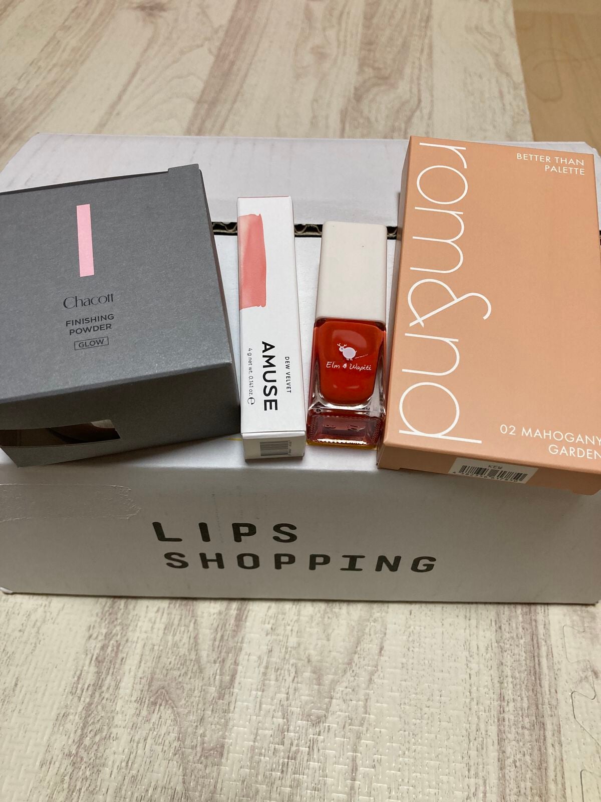 フラッフィーネイル/elm&wapiti/マニキュアを使ったクチコミ(1枚目)