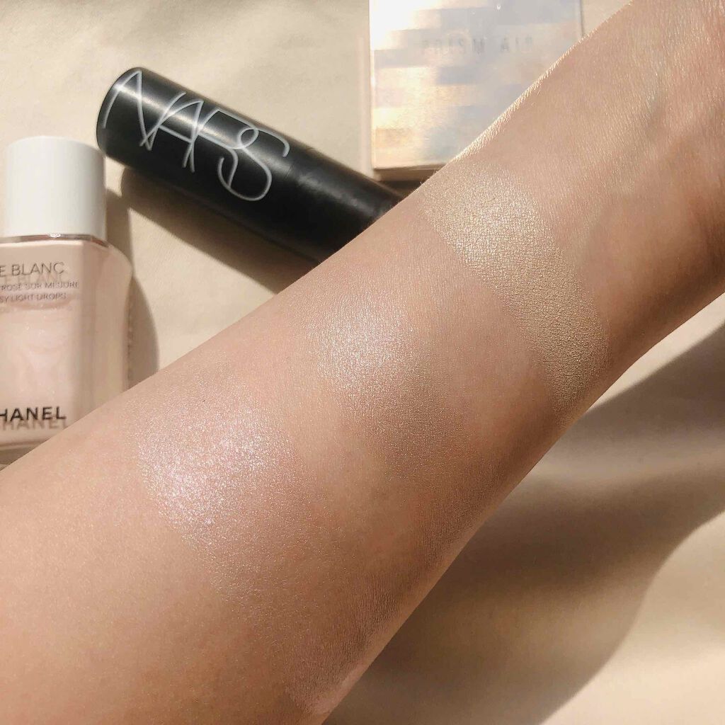 ル ブラン ロージー ドロップス/CHANEL/リキッドハイライトを使ったクチコミ（2枚目）