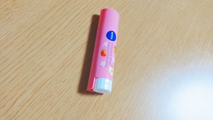フレーバーリップ デリシャスドロップ アップルの香り〜バニラの香りのアクセント/ニベア/リップクリームを使ったクチコミ(1枚目)