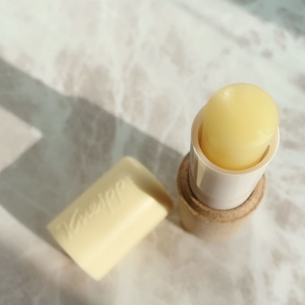 オーガニック リップバーム スイートアーモンドの香り/クナイプ/リップケアを使ったクチコミ（3枚目）