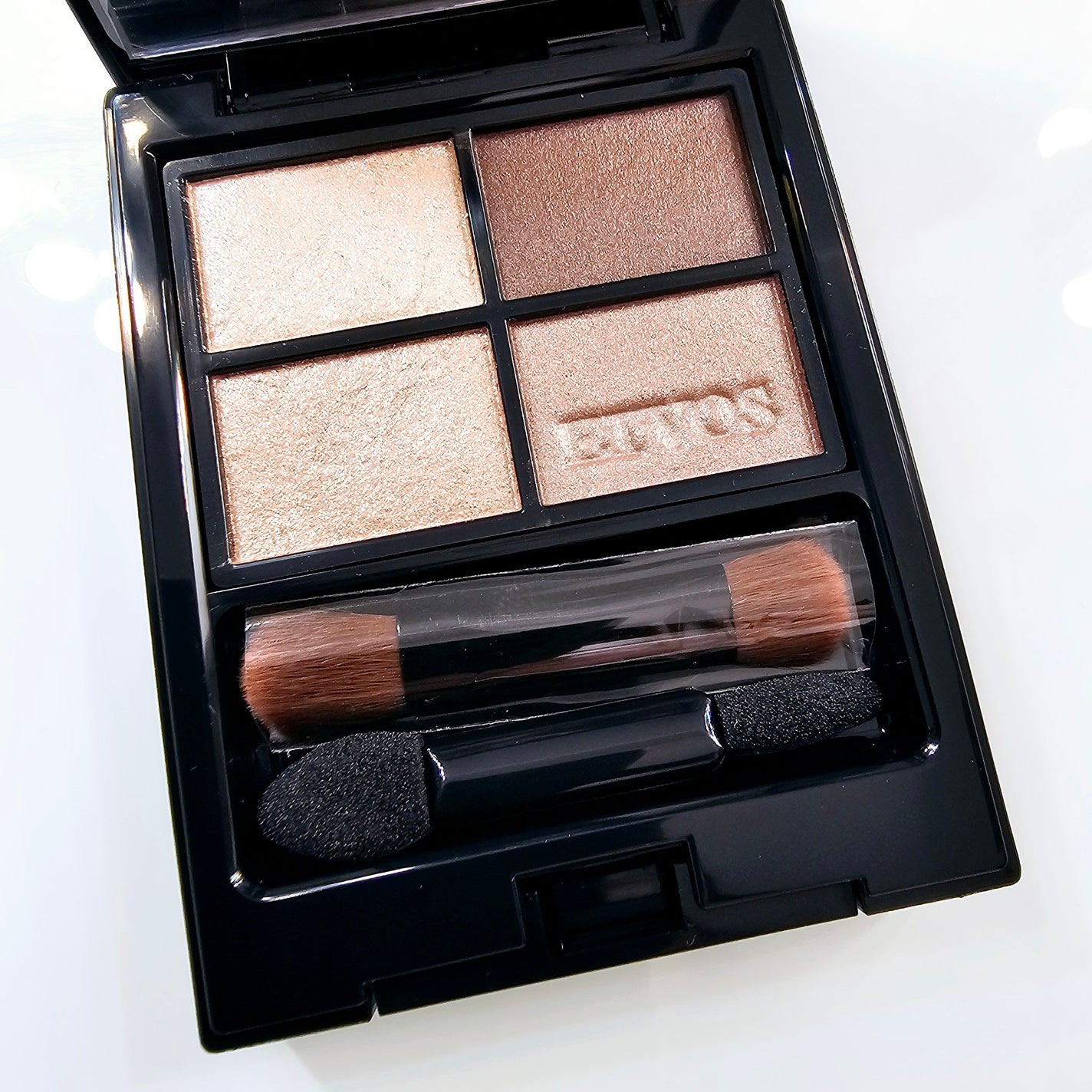 ミネラルクラッシィシャドー/エトヴォス/アイシャドウパレットを使ったクチコミ(2枚目)