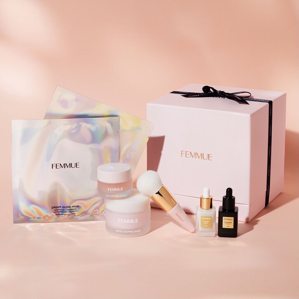 ホリデートリートメントセット 2021 / FEMMUE