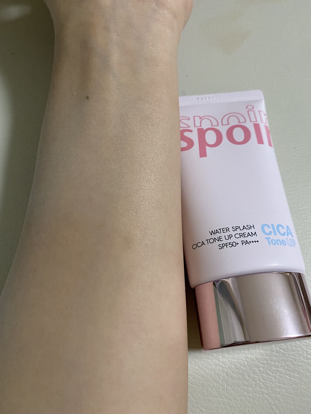ウォータースプラッシュシカトーンアップクリーム/espoir/化粧下地を使ったクチコミ（3枚目）