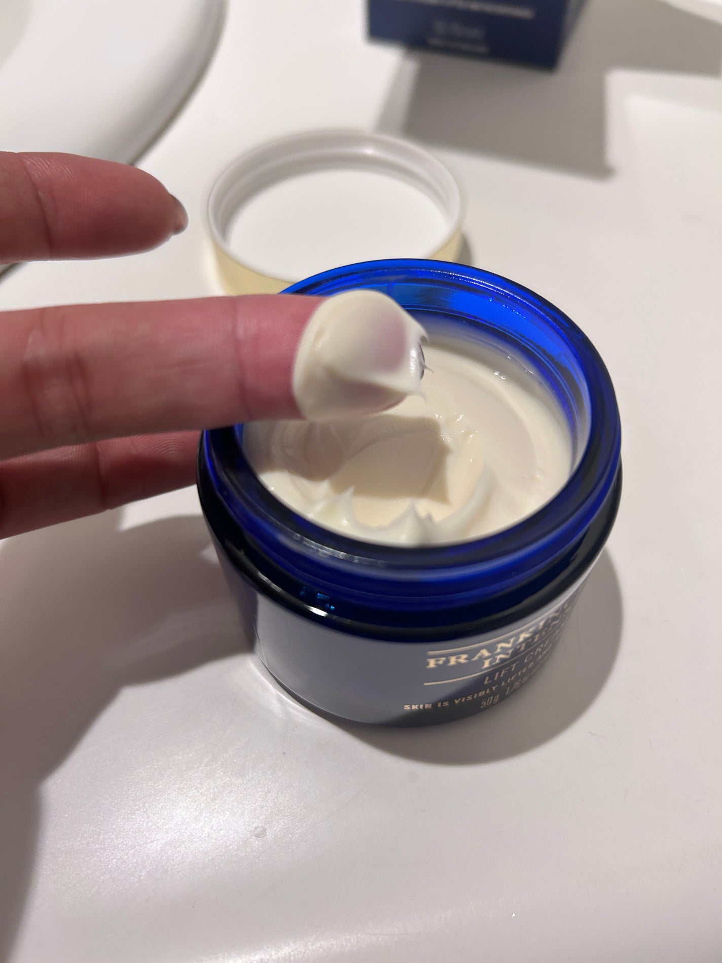 フランキンセンス インテンス リフトクリーム/ニールズヤード レメディーズ/フェイスクリームを使ったクチコミ(3枚目)