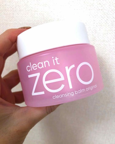 clean it zero クレンジングバーム♡

Q10で1400円ほどでお得に購入‼︎

バームタイプのクレンジング。
最近、マスクで肌荒れひどく…
悩んでいました😭😭

口コミが良いのでポチりまし