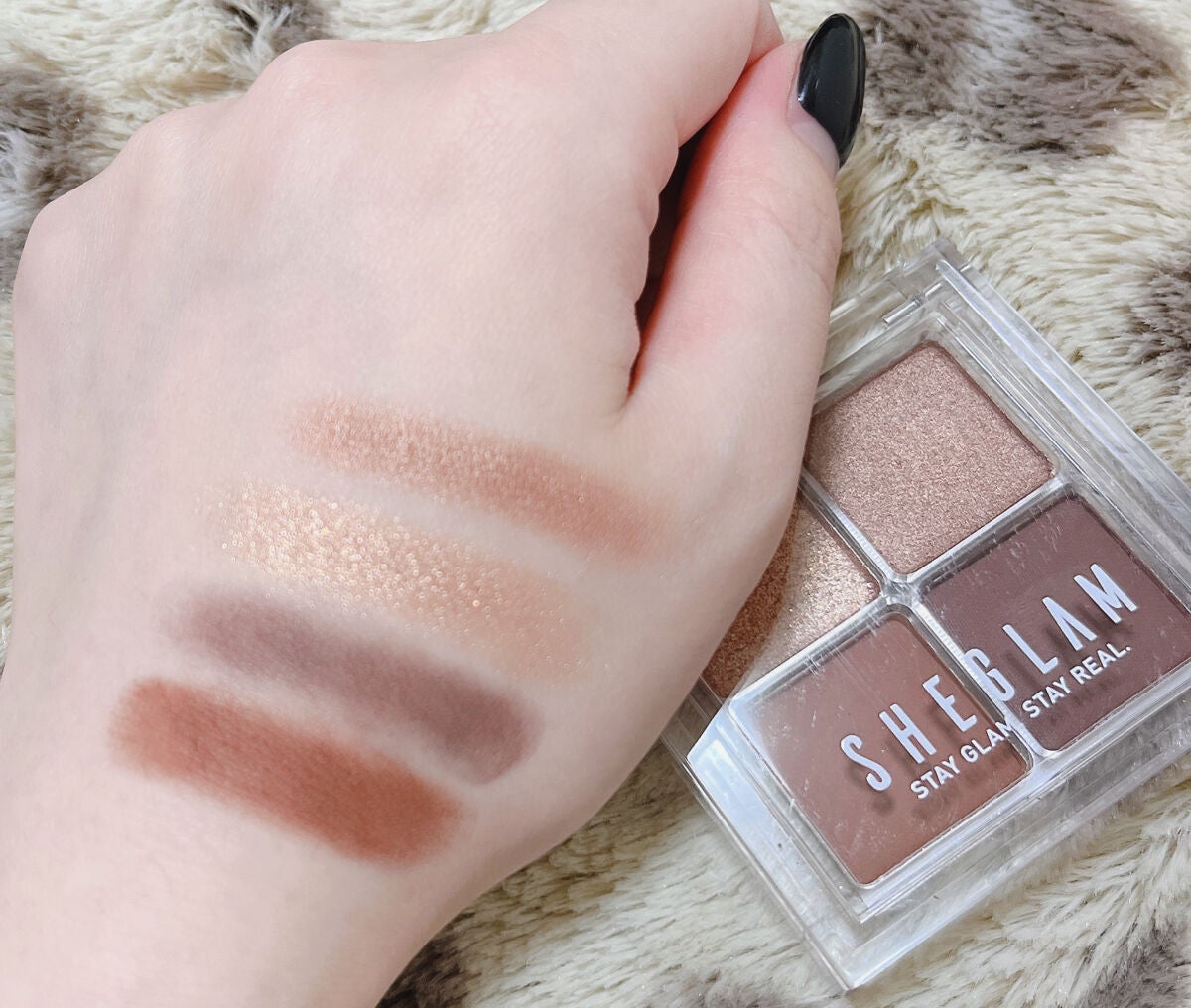 Cosmic Crystal 4色アイシャドウパレット/SHEGLAM/アイシャドウパレットを使ったクチコミ(4枚目)