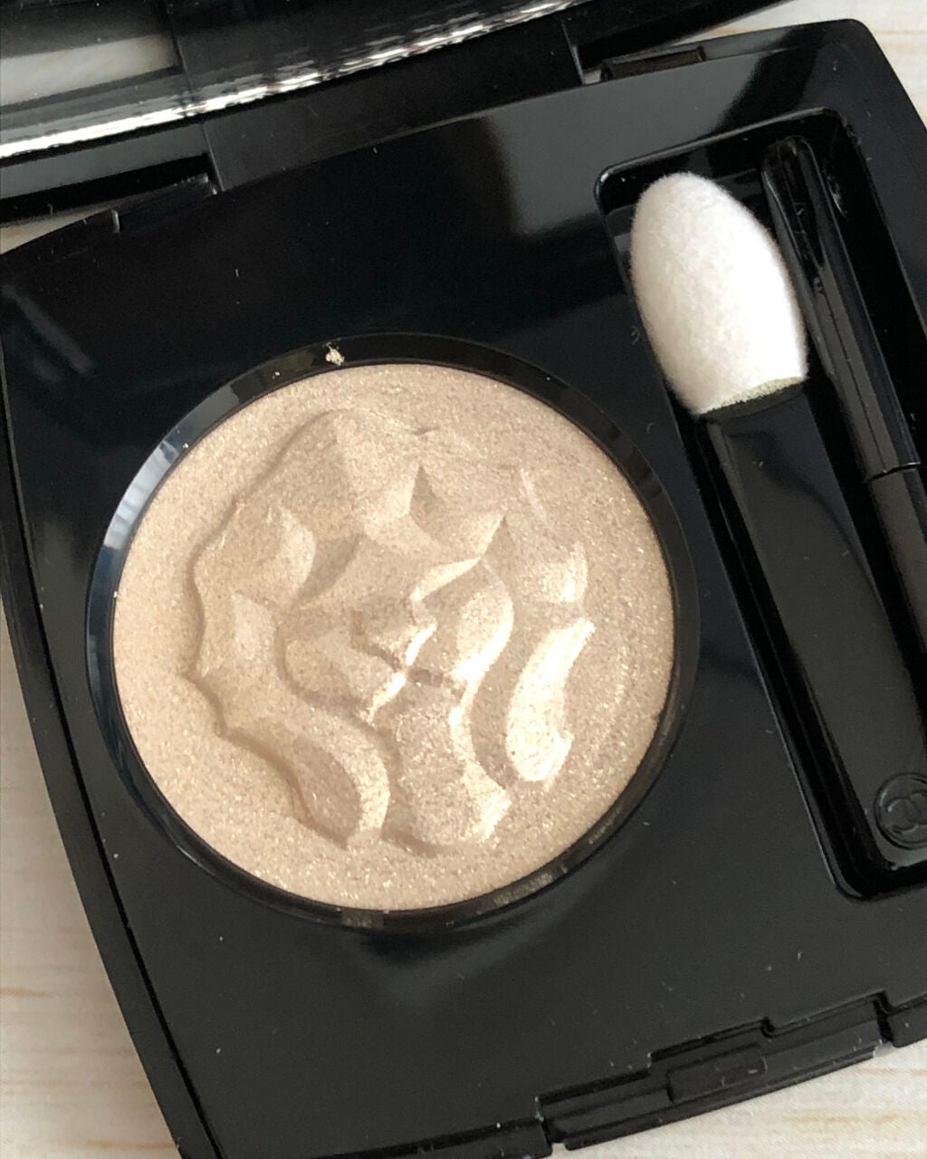 オンブル プルミエール プードゥル/CHANEL/単色アイシャドウを使ったクチコミ(2枚目)