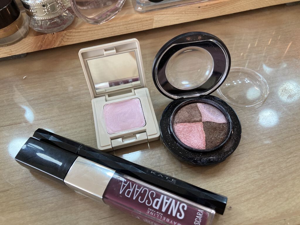 ソリッドアイカラー 01 バイオレット/ナチュラグラッセ/ジェル・クリームアイシャドウを使ったクチコミ（1枚目）