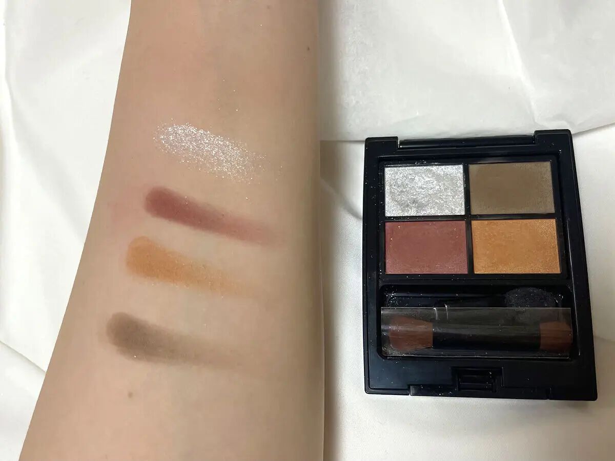 ミネラルクラッシィシャドー メープルガーランド（限定）