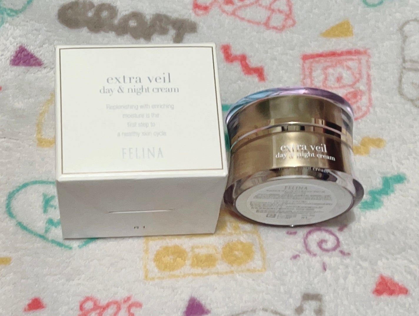 エクストラ ヴェール デイ&ナイト クリーム/FELINA/フェイスクリームを使ったクチコミ(1枚目)