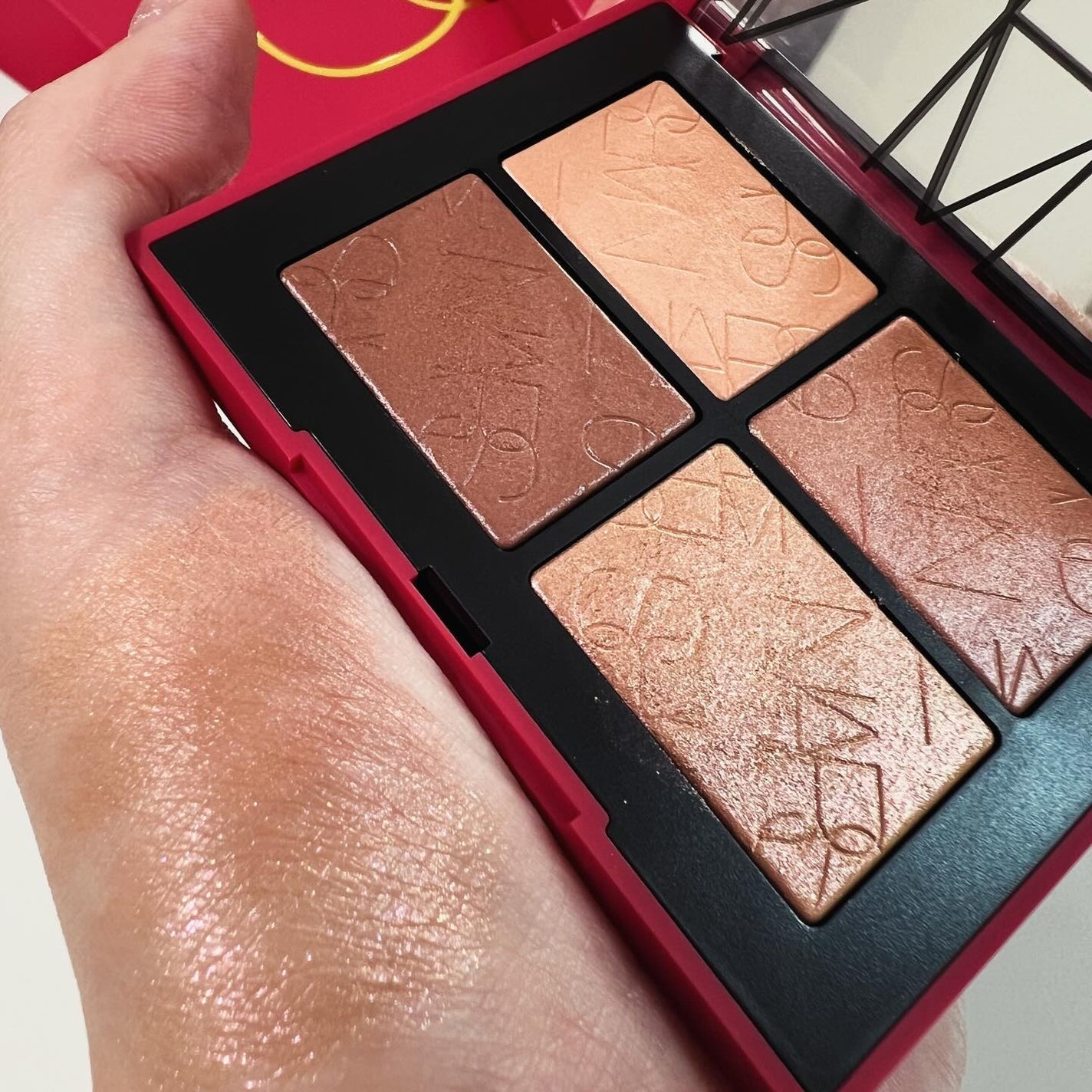 ライトリフレクティング クワッドアイシャドー/NARS/アイシャドウパレットを使ったクチコミ(2枚目)