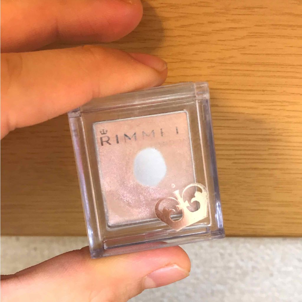 プリズム パウダーアイカラー/リンメル ロンドン/単色アイシャドウを使ったクチコミ（1枚目）