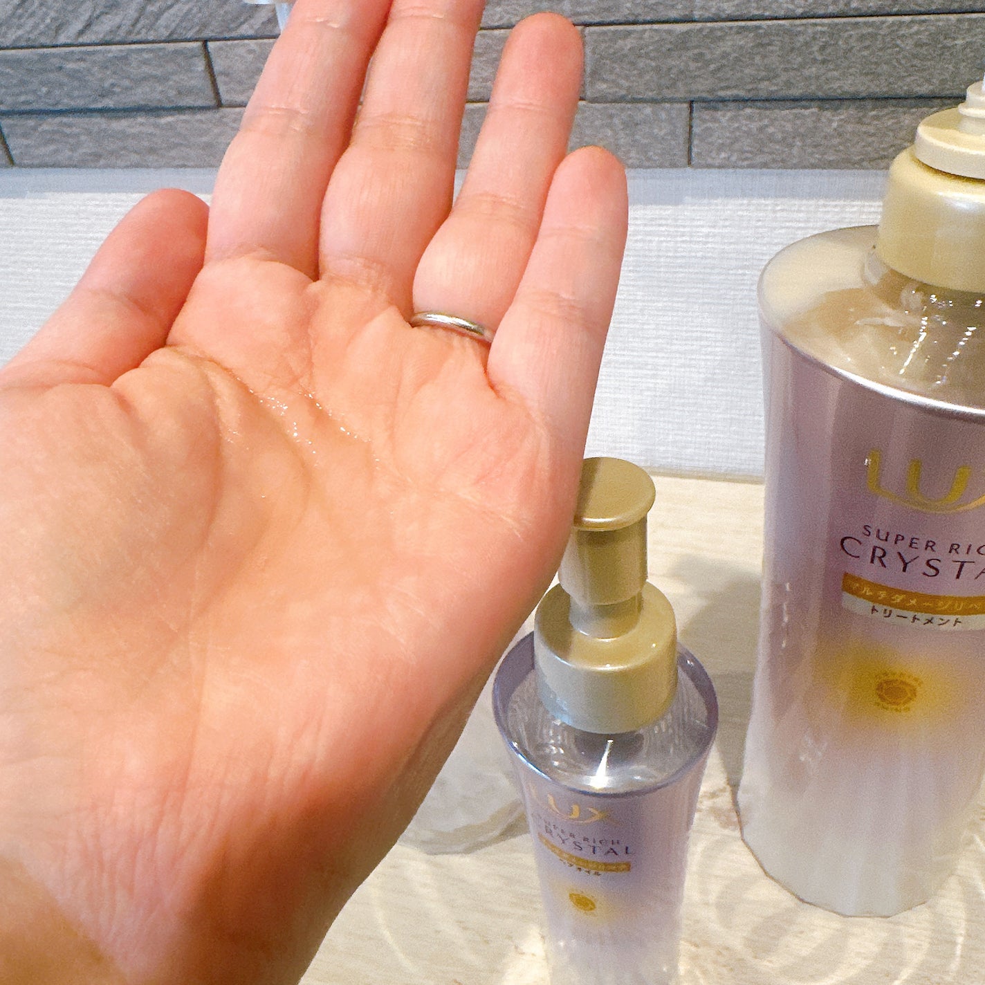 スーパーリッチクリスタル マルチダメージリペア シャンプー/トリートメント/LUX/市販シャンプーを使ったクチコミ(5枚目)