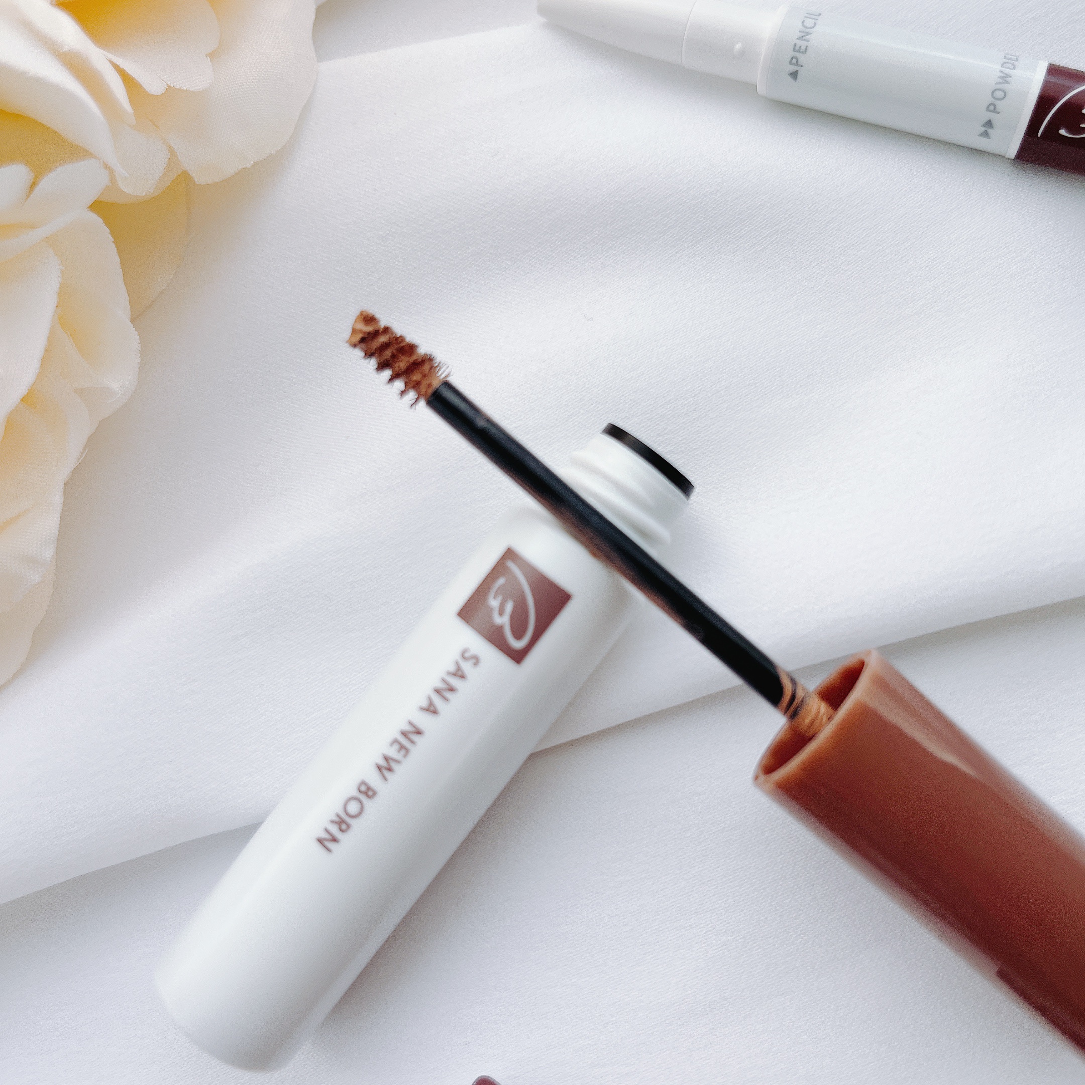 サナ ニューボーン カラーリングブロウマスカラ 03 モーヴブラウン/サナ ニューボーン/マスカラを使ったクチコミ（1枚目）