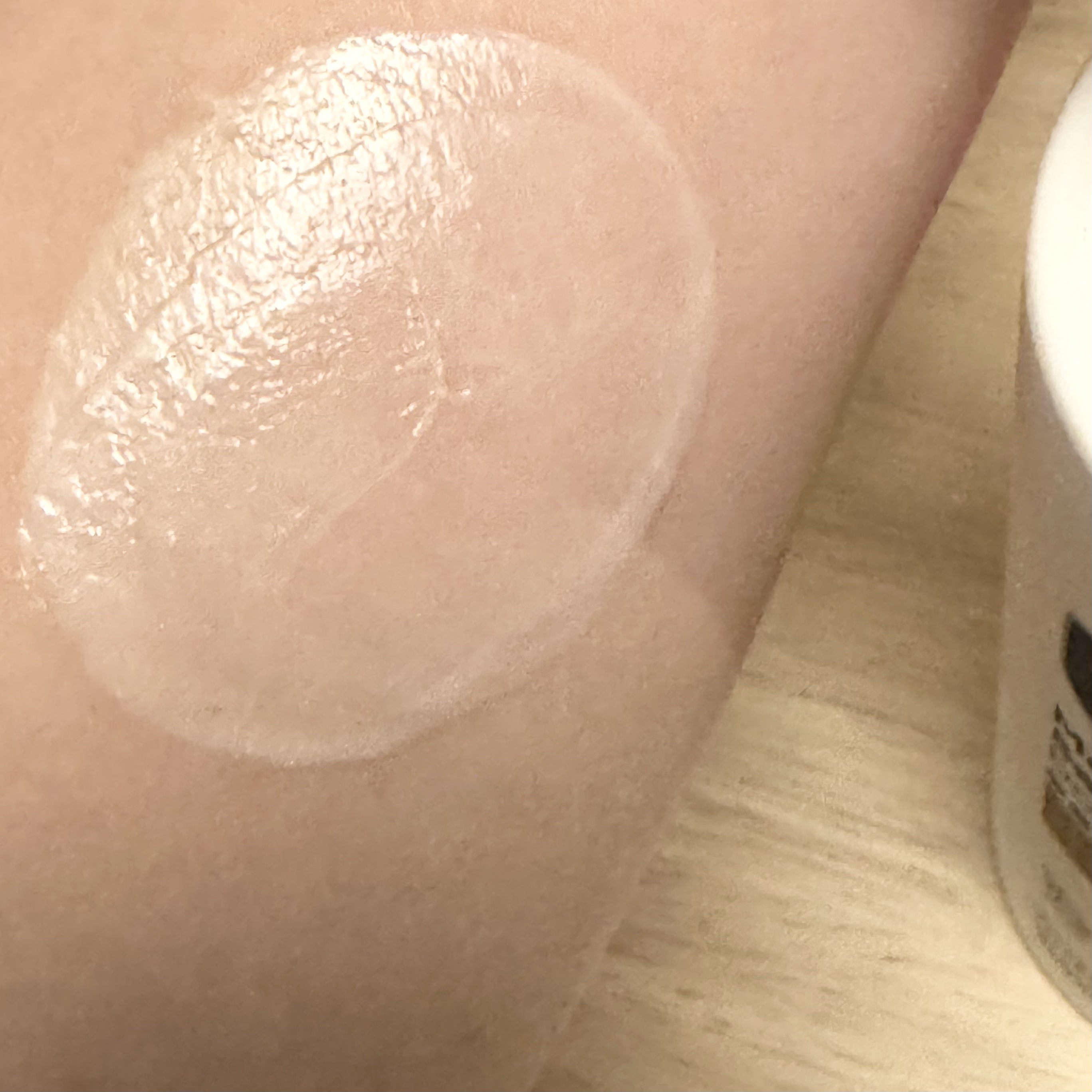 メディケイティッド センシティブケア ボディローション 美肌ケア【医薬部外品】/ヴァセリン/ボディローションを使ったクチコミ（3枚目）