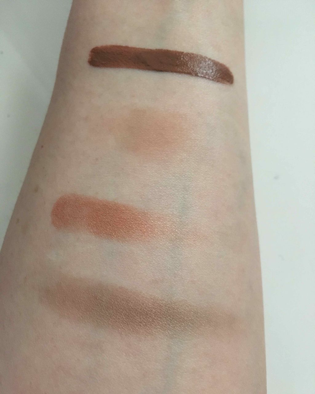 クリーミィマットアイズWP/スウィーツ スウィーツ/リキッドアイシャドウを使ったクチコミ(2枚目)