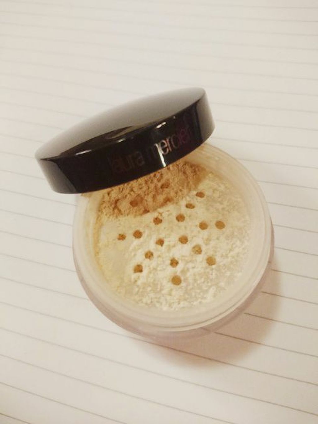 ルースセッティングパウダー トランスルーセント/ローラ メルシエ/ルースパウダーを使ったクチコミ(2枚目)