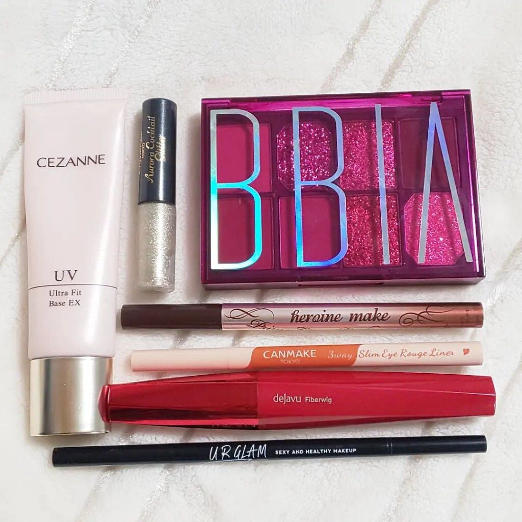 きつね on LIPS 「今日のメイク🐥昨日のグリッターを使ってみたよー🙆✨新しく買った..」(1枚目)