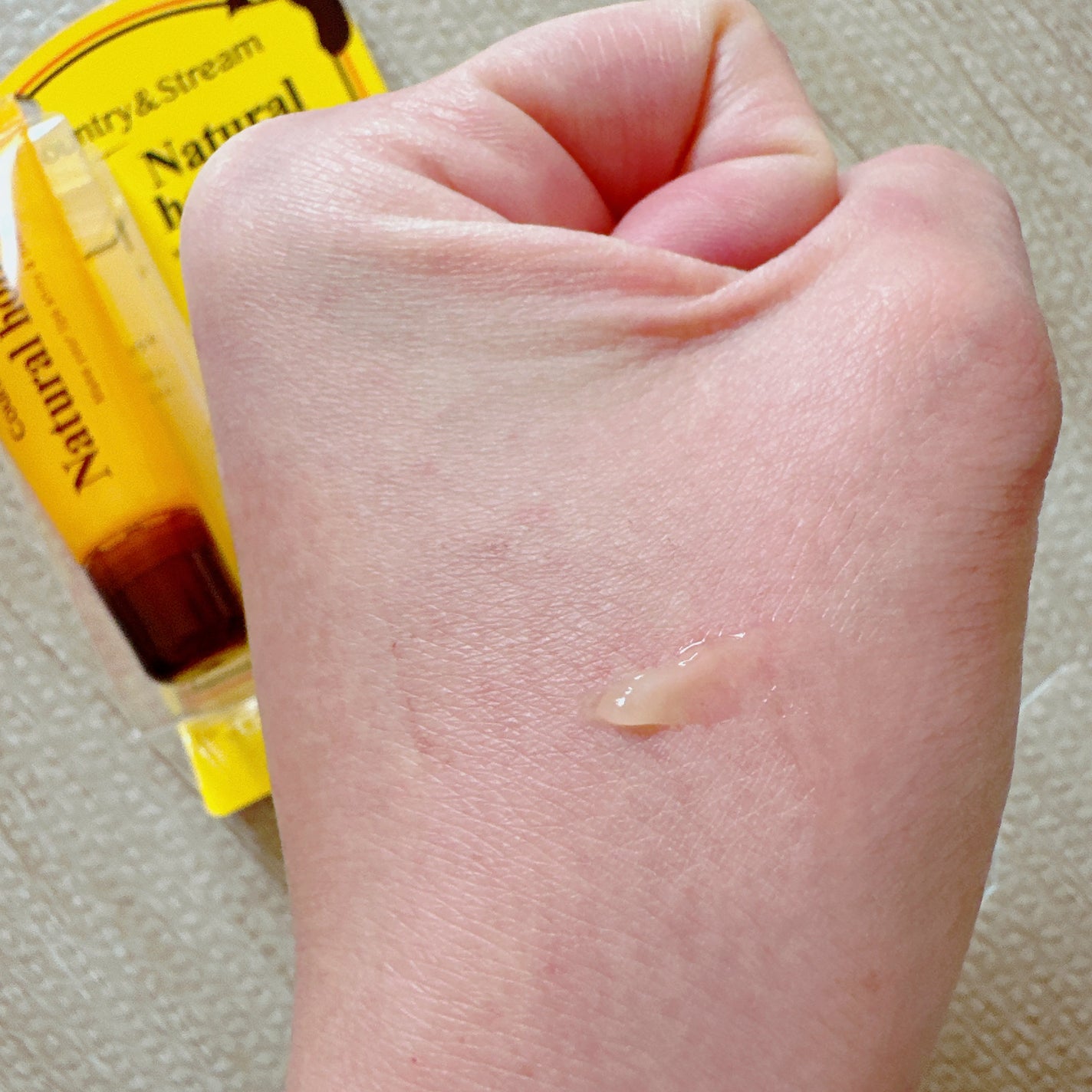 ハニーフルリップ HM/カントリー&ストリーム/リップ美容液を使ったクチコミ(4枚目)