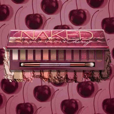 Urban Decay Naked のlimited edition cherryです。
こちらもセフォラで購入。

ネイキッドシリーズを愛してる私ですが、これは私の顔面には似合いませんでした…

赤す