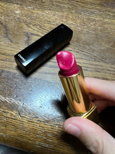 CHANEL ルージュ アリュールのクチコミ「CHANEL


ルージュ アリュール💄💋
93  エグザルテ
¥5,500  フランス製🇫🇷.....」（2枚目）