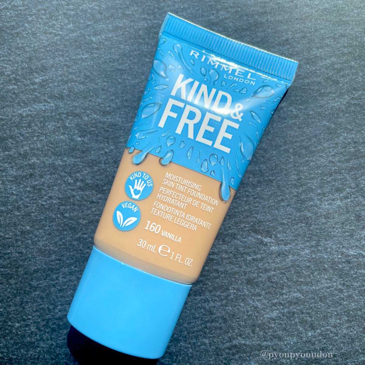 カインド&フリー モイストスキンティント/リンメル ロンドン/リキッドファンデーションを使ったクチコミ(2枚目)