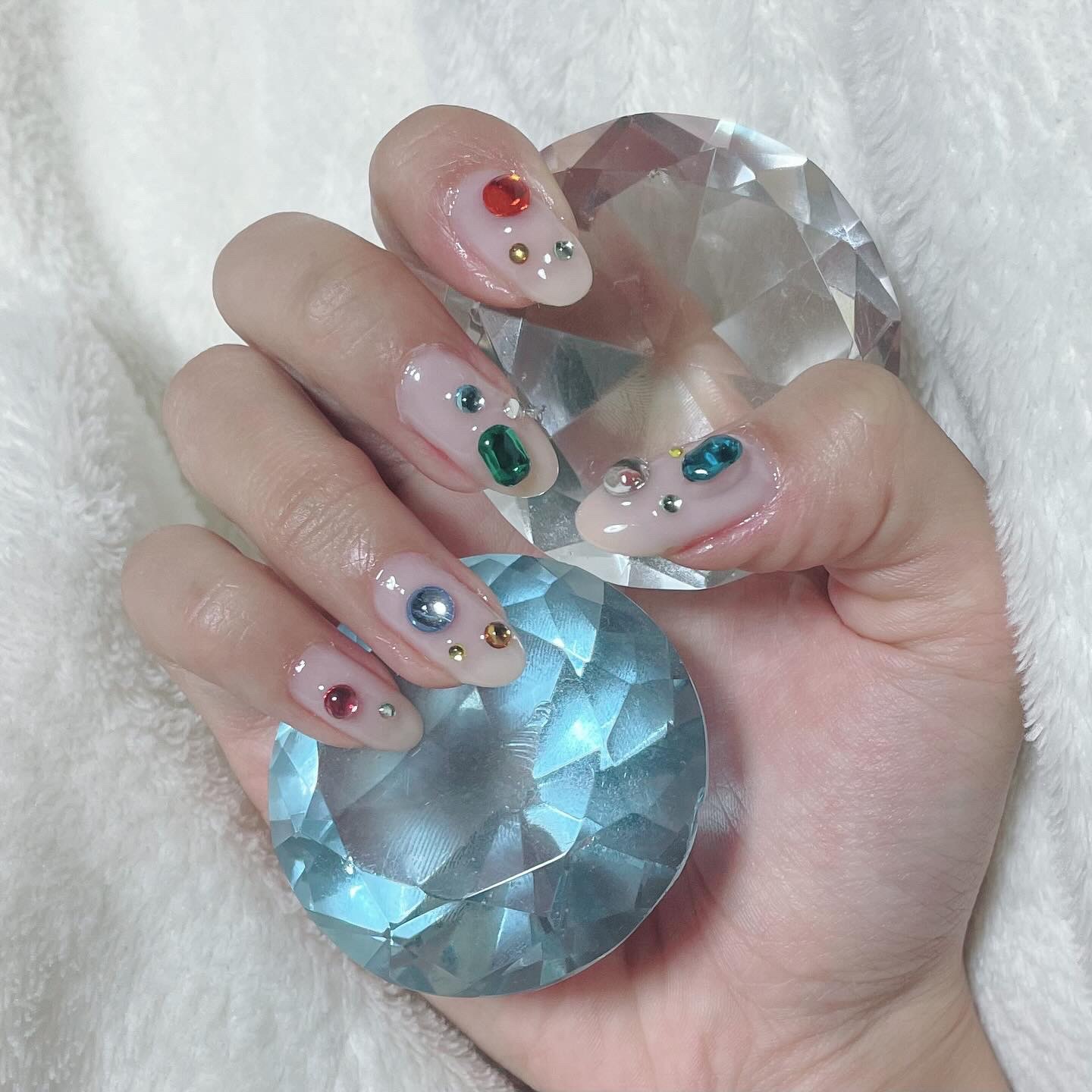 宝石ネイル💎⟡.·

----------♡----------

SHEIN
宝石パーツ

Seria
ジェルネイル
▶ミルキーベージュ
▶ジェリーホワイト

CanDo
ハードラインジェル


----------♡---------