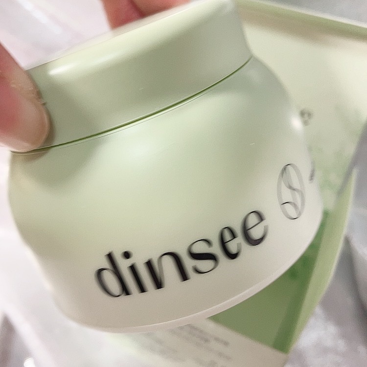 プレミ アムビーガン 雪蓮ヒアルロン酸保湿クリーム/dinsee/フェイスクリームを使ったクチコミ（2枚目）