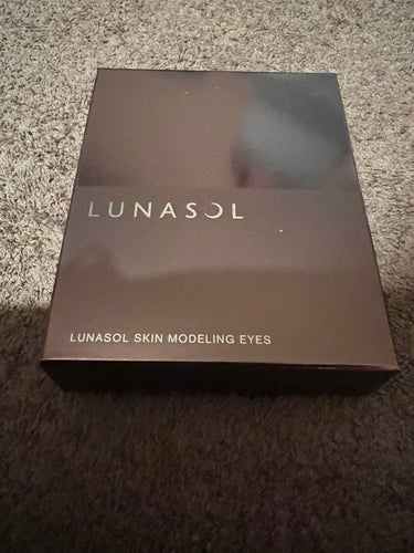 スキンモデリングアイズ/LUNASOL/アイシャドウパレットを使ったクチコミ（1枚目）