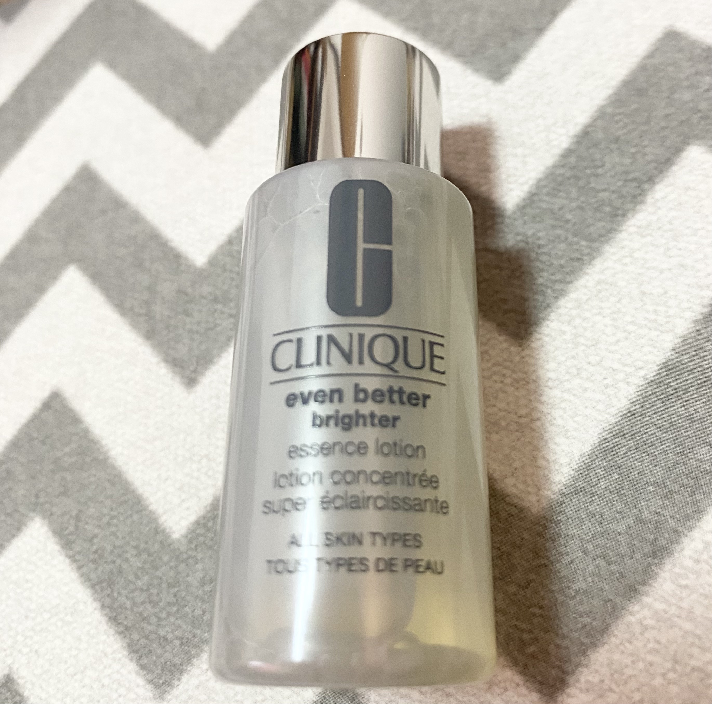 期間限定特価品 CLINIQUE イーブンベターブライターエッセンス