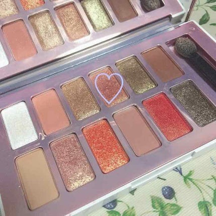 バレンタインボックス2 ピーチパレット/VAVI MELLO/アイシャドウパレットを使ったクチコミ(1枚目)