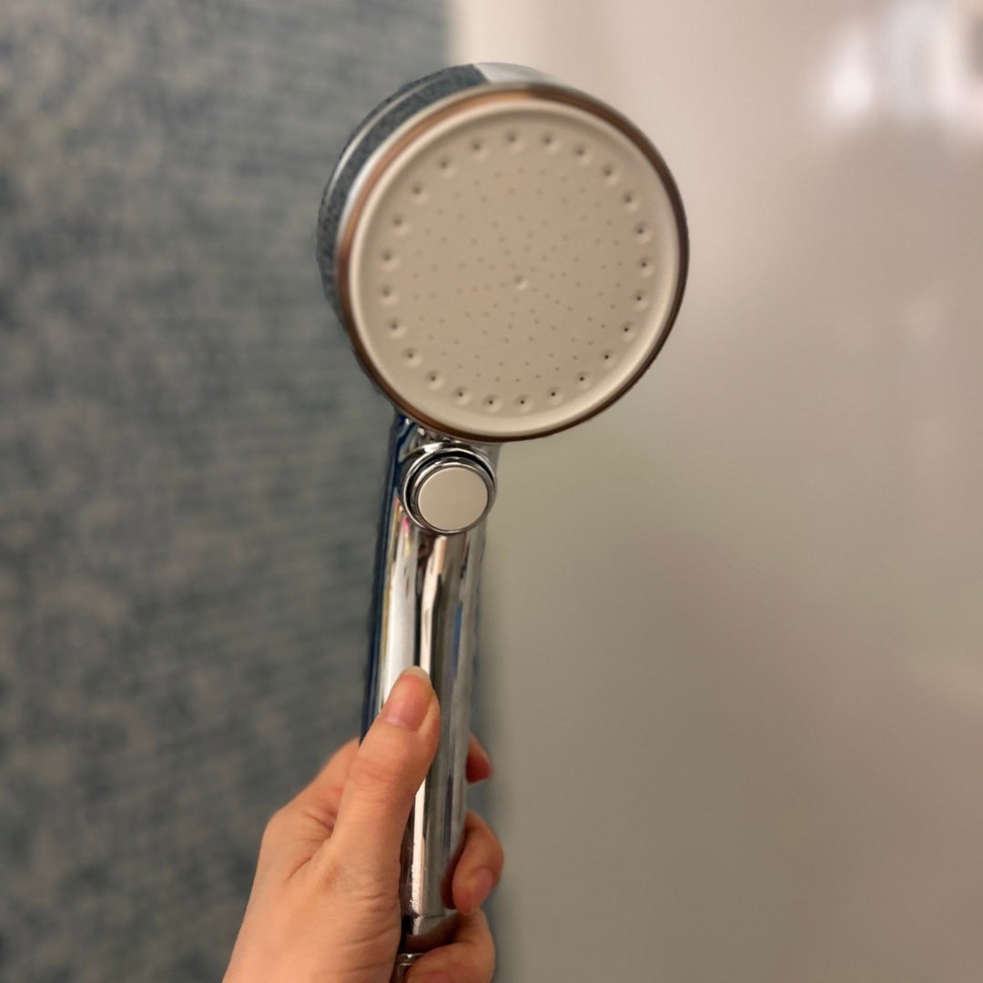 あやこ @フォロバ100 on LIPS 「SANEI「mitosstop」シャワー使ってみた!デザインや..」(4枚目)